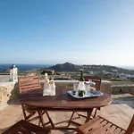 Villa Jakie *